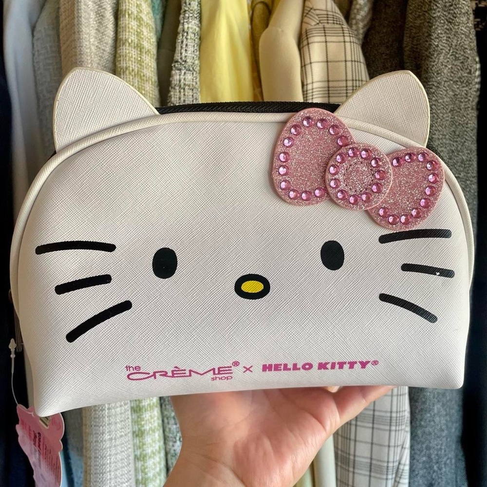 Crème Shop x Sanrio - Hello Kitty Makeup Pouch